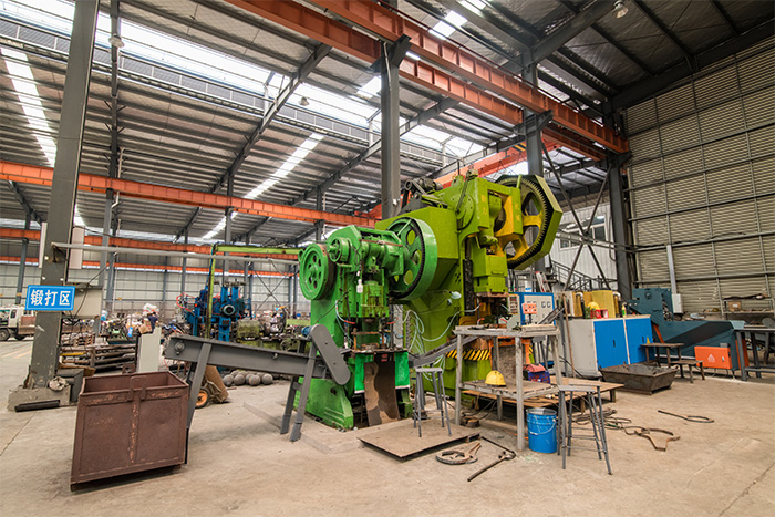 六安网架配件-锥头加工车间